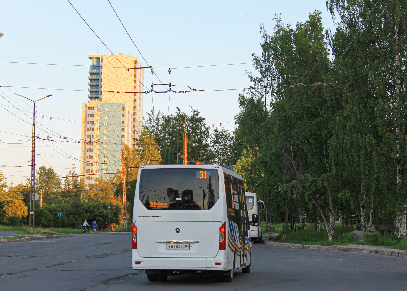 Карелия, ГАЗ-A68R52 City № 066