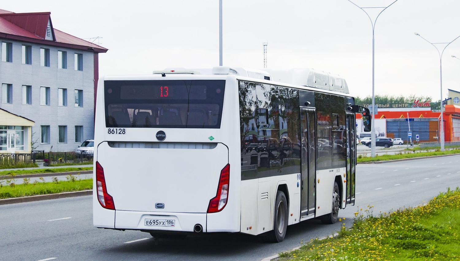 Ханты-Мансийский АО, Lotos-105C02 № 86128