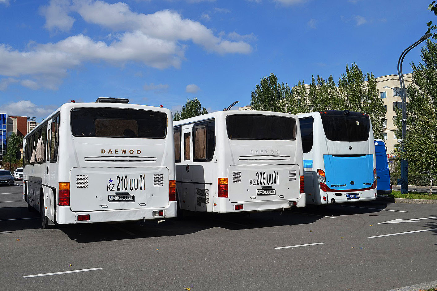 Астана, Daewoo BS106 (СемАЗ) № 210 UU 01