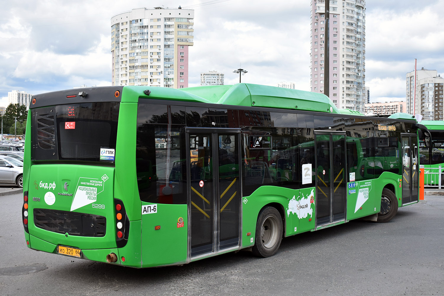 Свердловская область, НефАЗ-5299-40-57 (CNG) № 2008