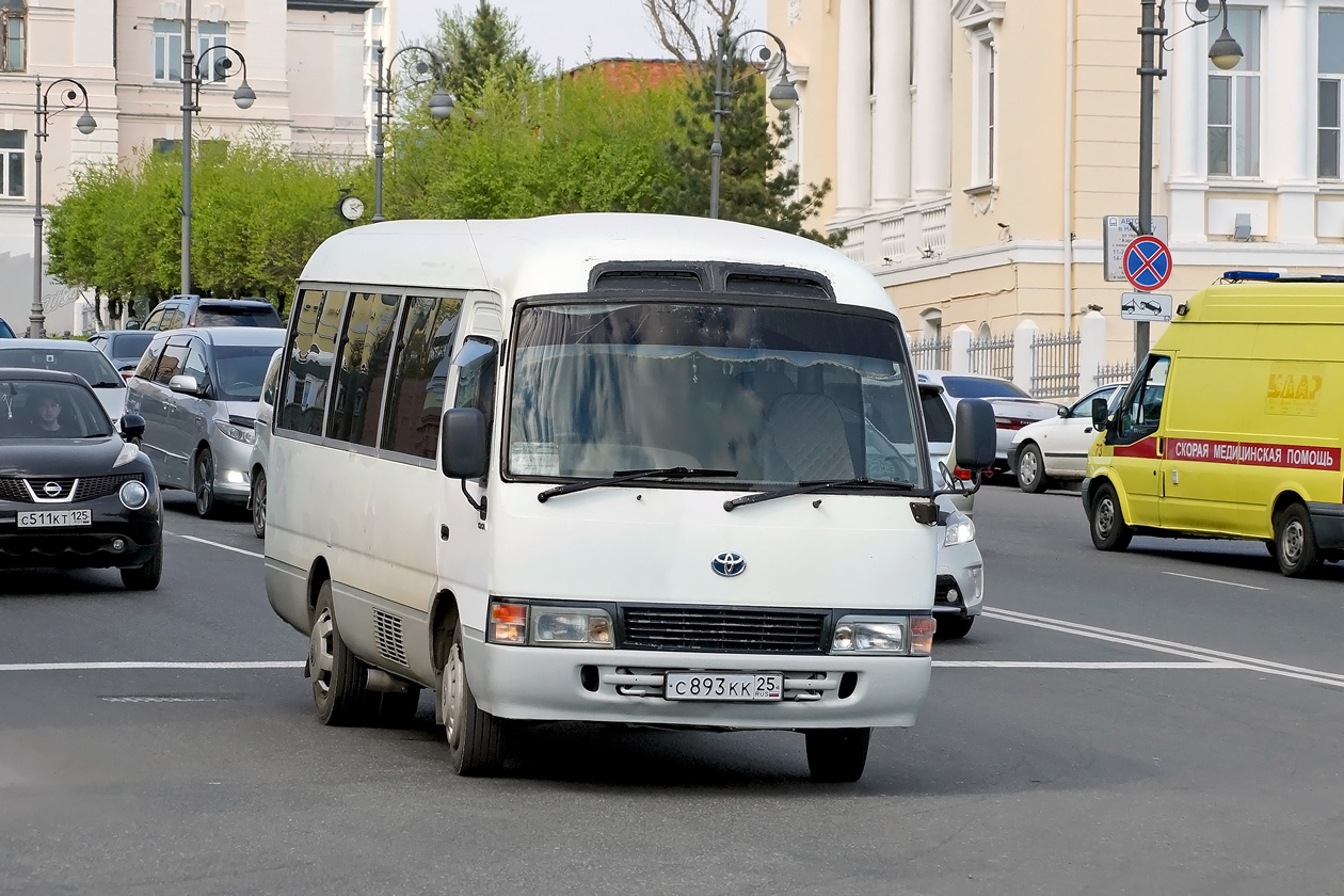 Приморский край, Toyota Coaster B40 № С 893 КК 25
