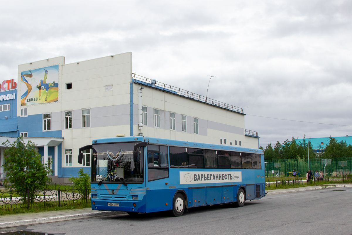 Ханты-Мансийский АО, НефАЗ-5299-10-17 № М 656 КВ 86