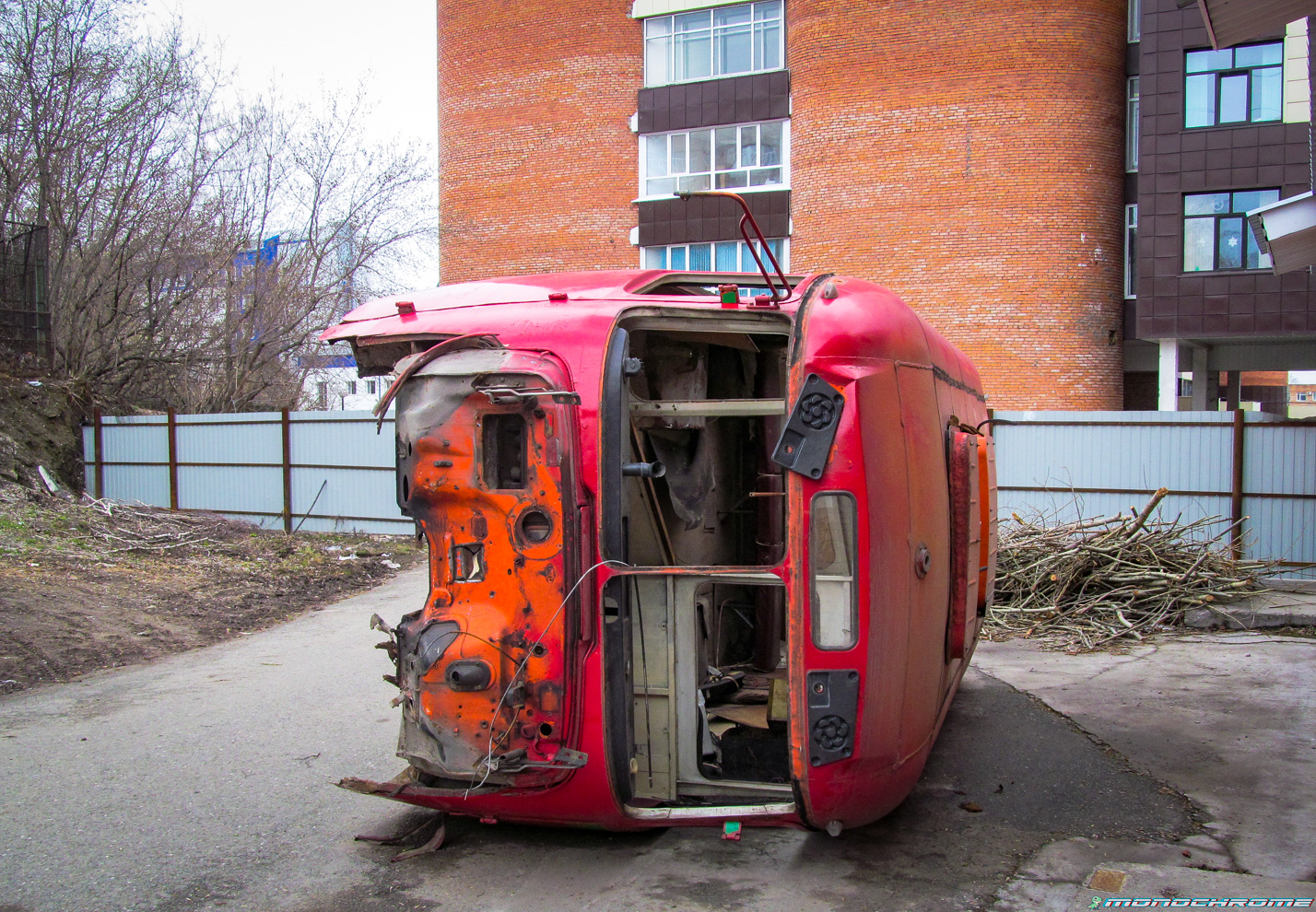 Томская область, КАвЗ-327001 № А 913 РР 70