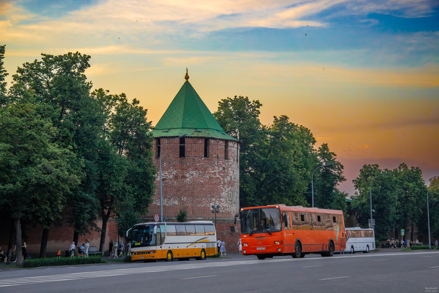 Orjoli terület, Setra S315HDH sz.: У 101 ТО 57; Nyizsnyij Novgorod-i terület, LiAZ-5293.60 sz.: 32013