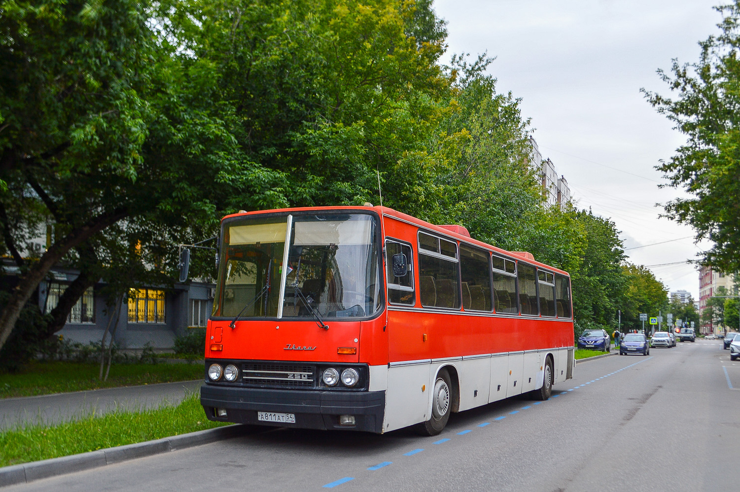 Москва, Ikarus 250.93 № А 811 АТ 54