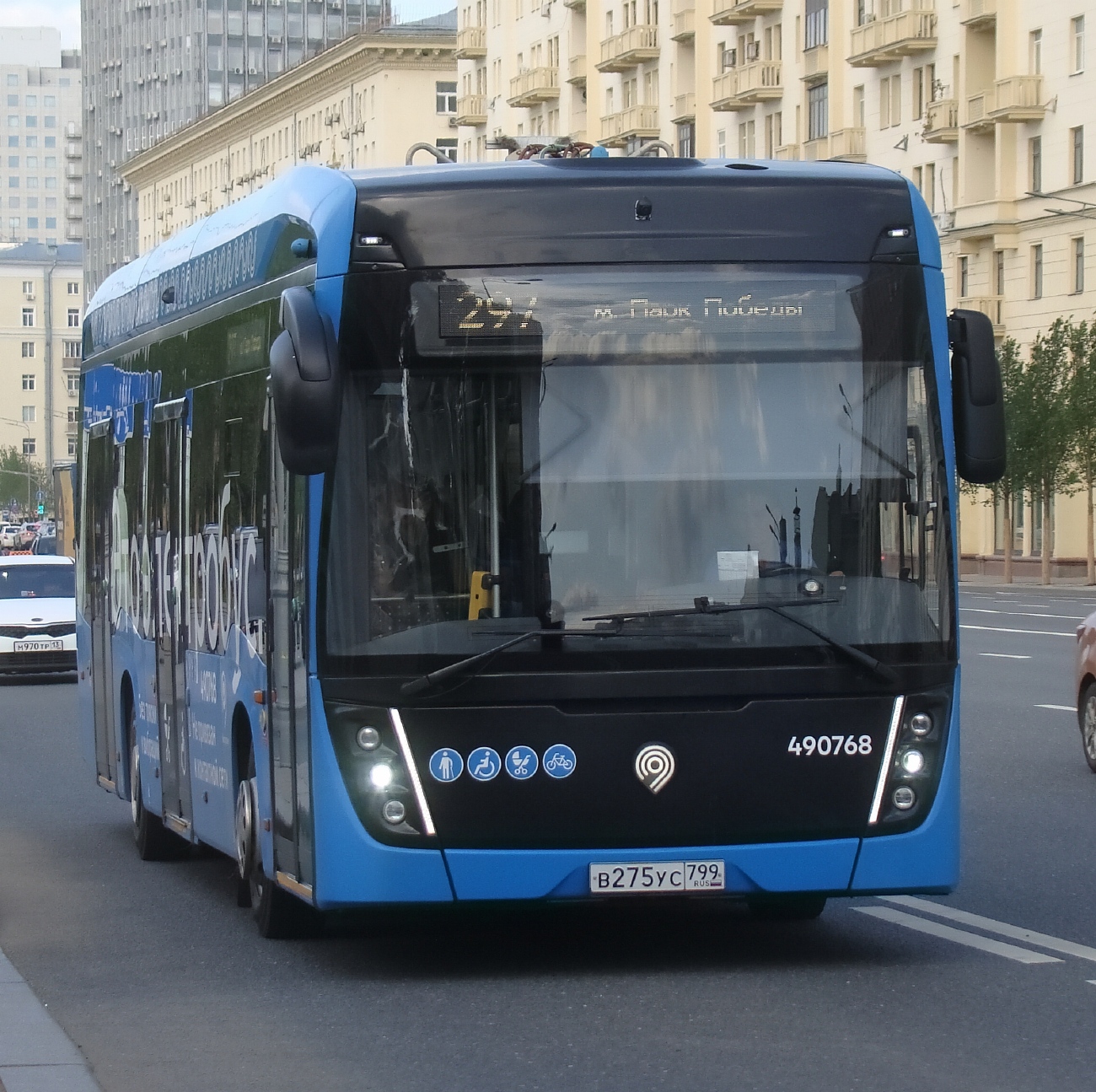 Москва, КАМАЗ-6282 № 490768