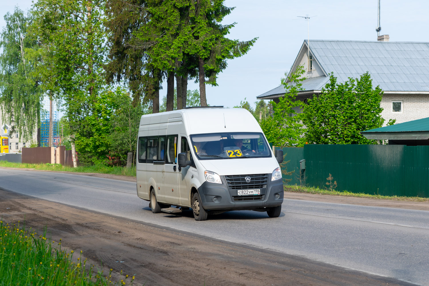 Sankt Petersburg, GAZ-A65R52 Next Nr. С 822 УМ 198