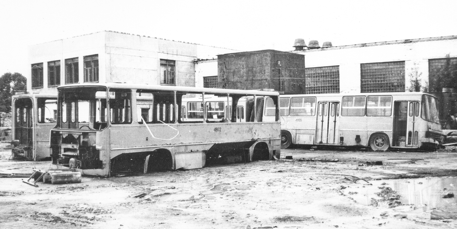 Saint Petersburg, Ikarus 280.33 # 4802; Saint Petersburg, Ikarus 280.33 # 4955