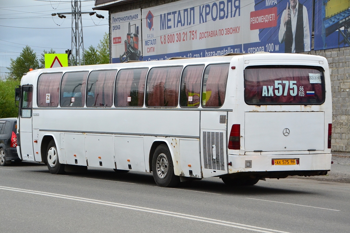 Свердловская область, Mercedes-Benz O303-15KHP-A № АХ 575 66