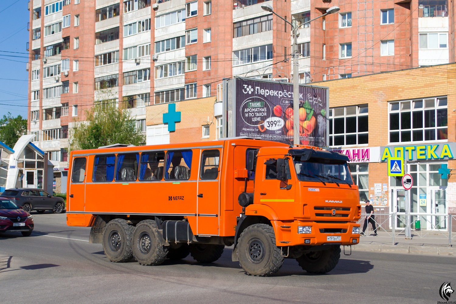 Москва, НефАЗ-4208-34 № М 191 ВН 977