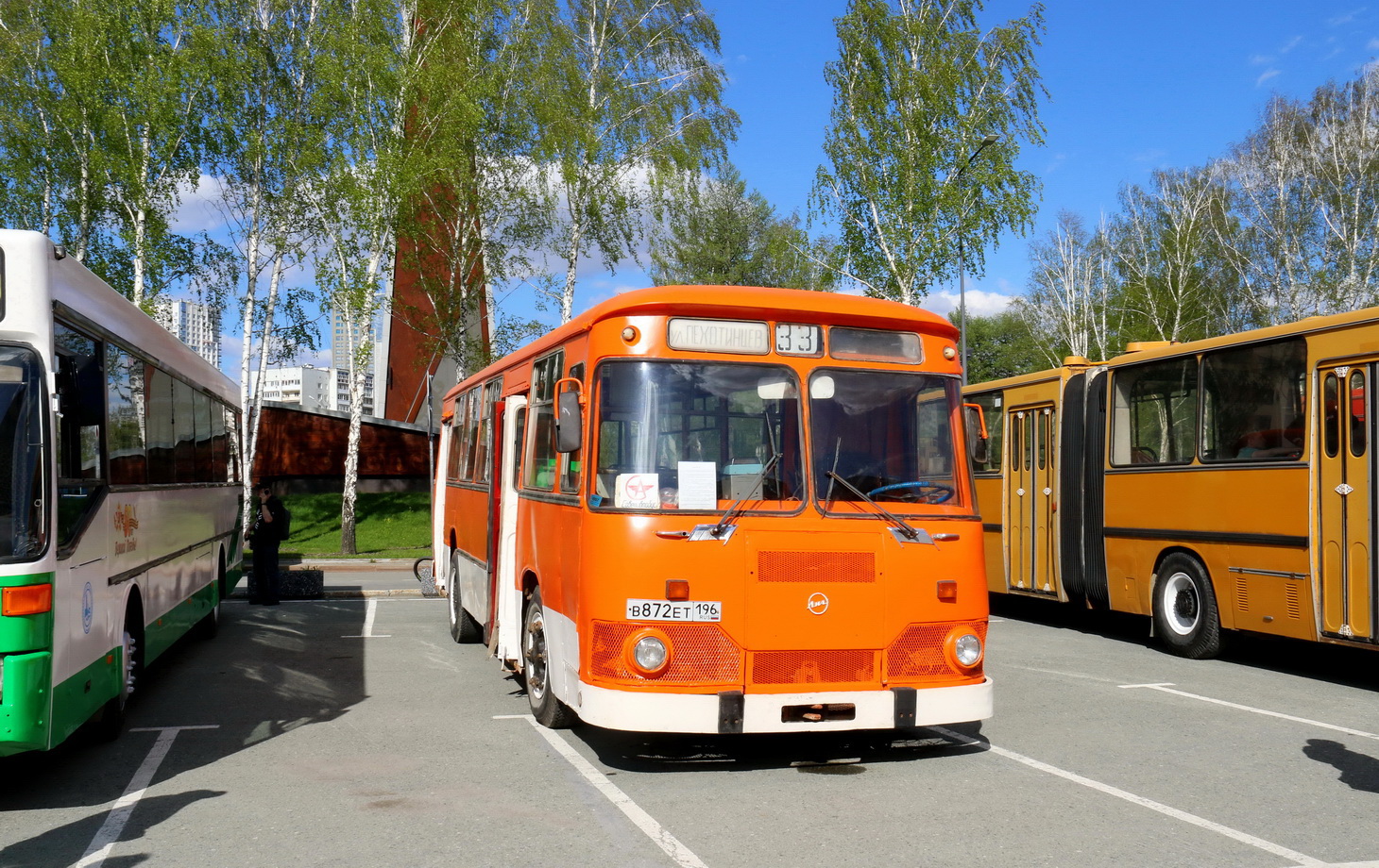 Свердловская область, ЛиАЗ-677МБ № В 872 ЕТ 196