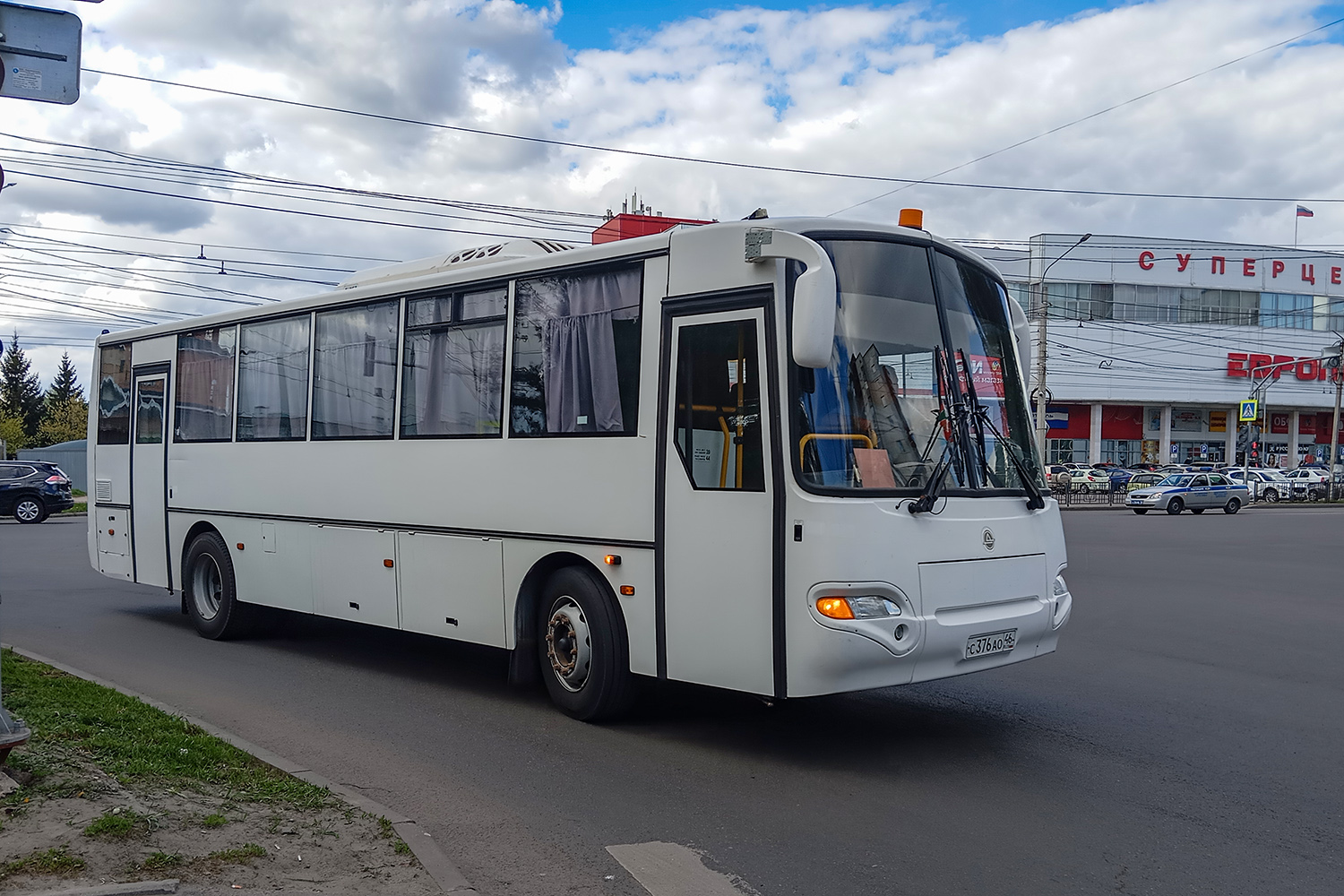 Курская область, КАвЗ-4238-61 № С 376 АО 46