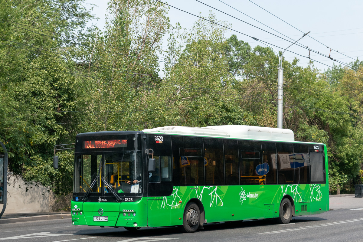 Алматы, Golden Dragon XML6125CN (Hyundai Trans Auto) № 3523