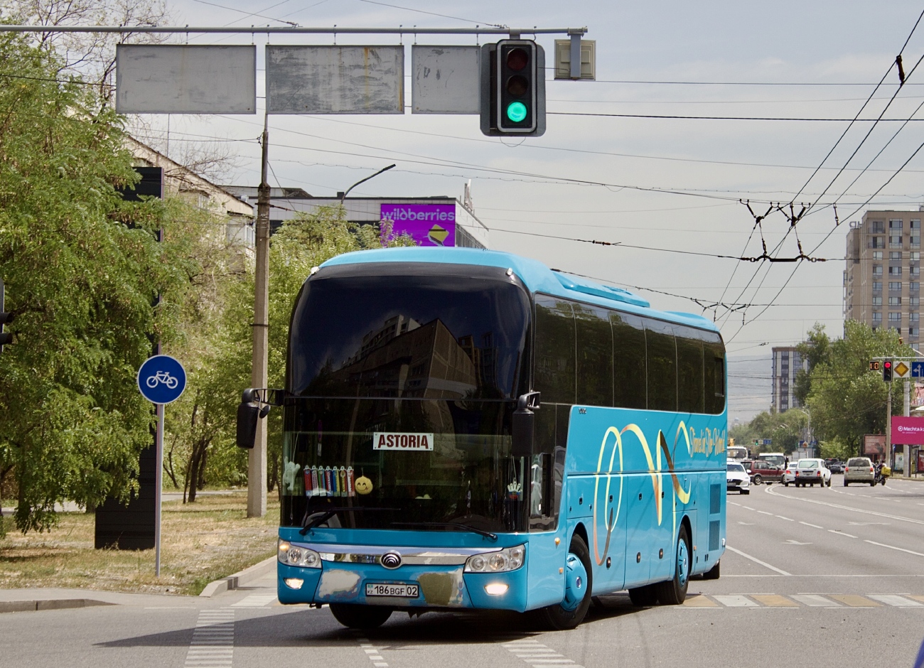 Алматинская область, Yutong ZK6125HQA9 № 186 BGF 02 Алматинская область, Yutong ZK6125HQA9 № 186 BGF 02