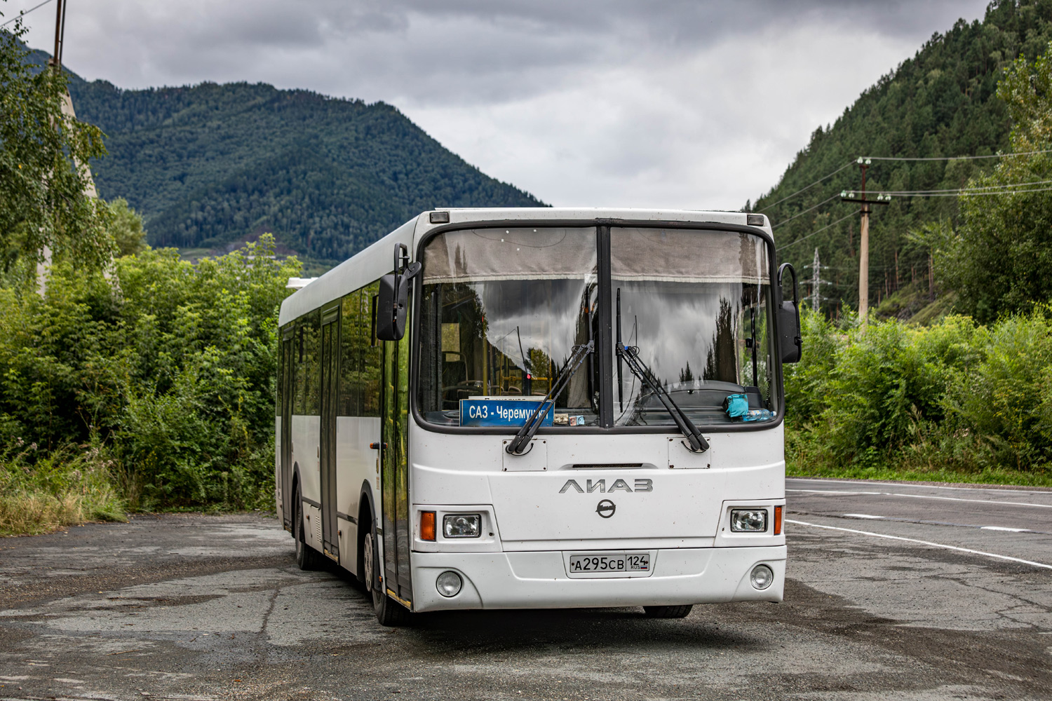Хакасия, ЛиАЗ-5256.65 № А 295 СВ 124