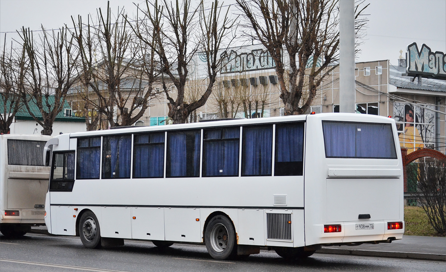 Тюменская область, КАвЗ-4238-61 № Т 938 ММ 72