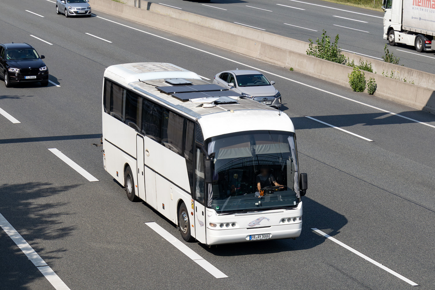 Баден-Вюртемберг, Neoplan PC3 N3316SHD Euroliner SHD № FR-AY 3000