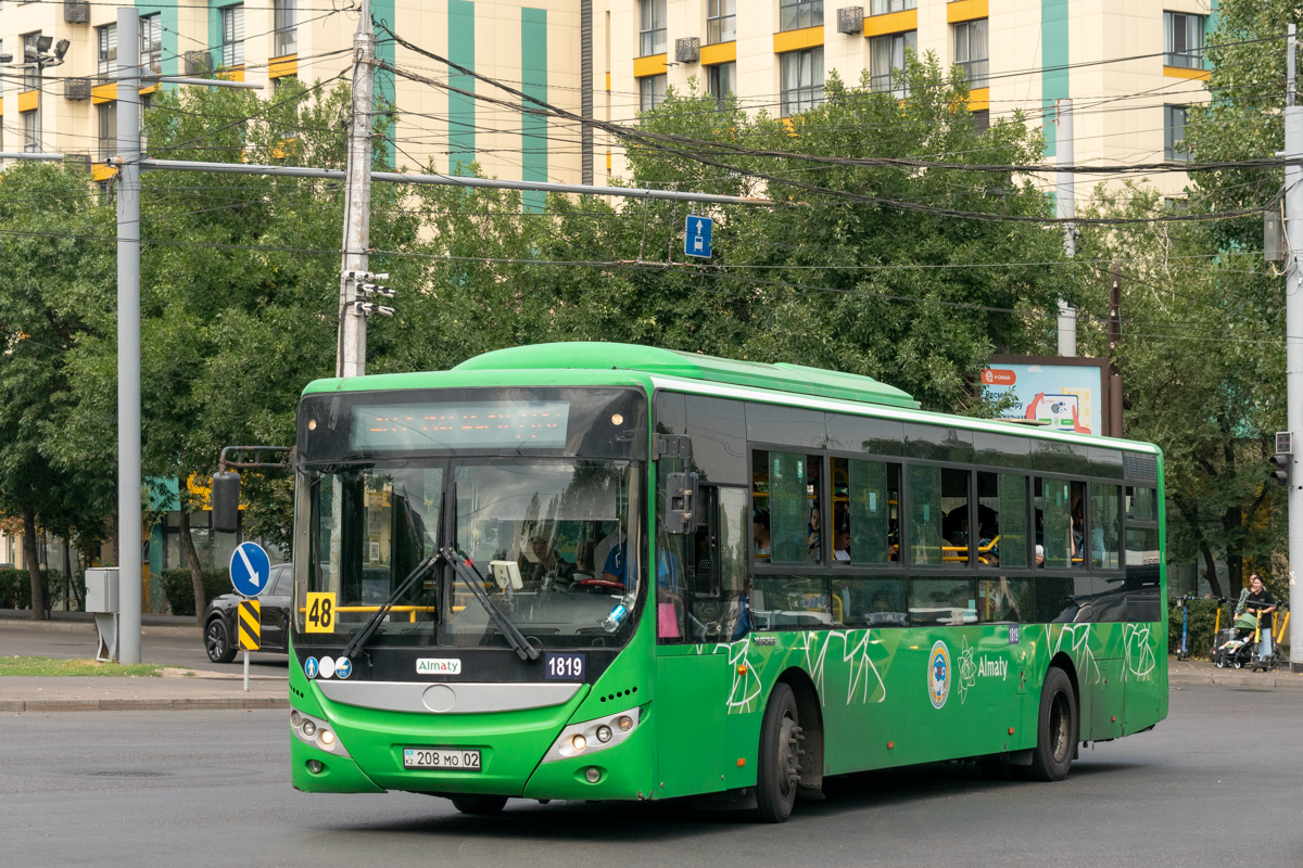 Алматы, Yutong ZK6118HGA № 1819