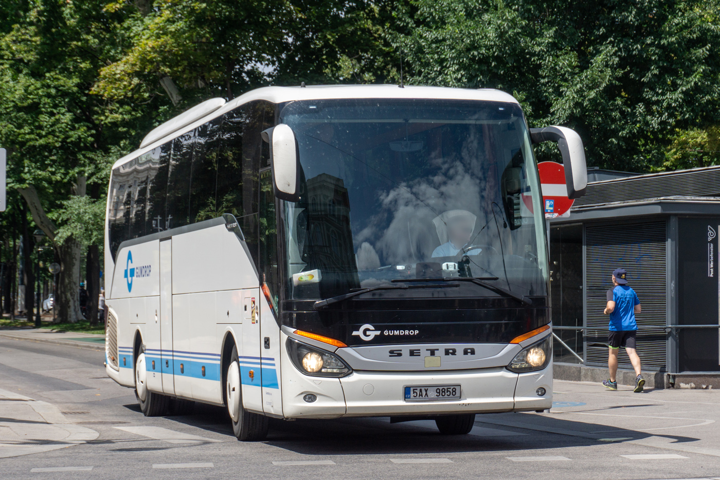 Czech Republic, Setra S515HD # 5AX 9858