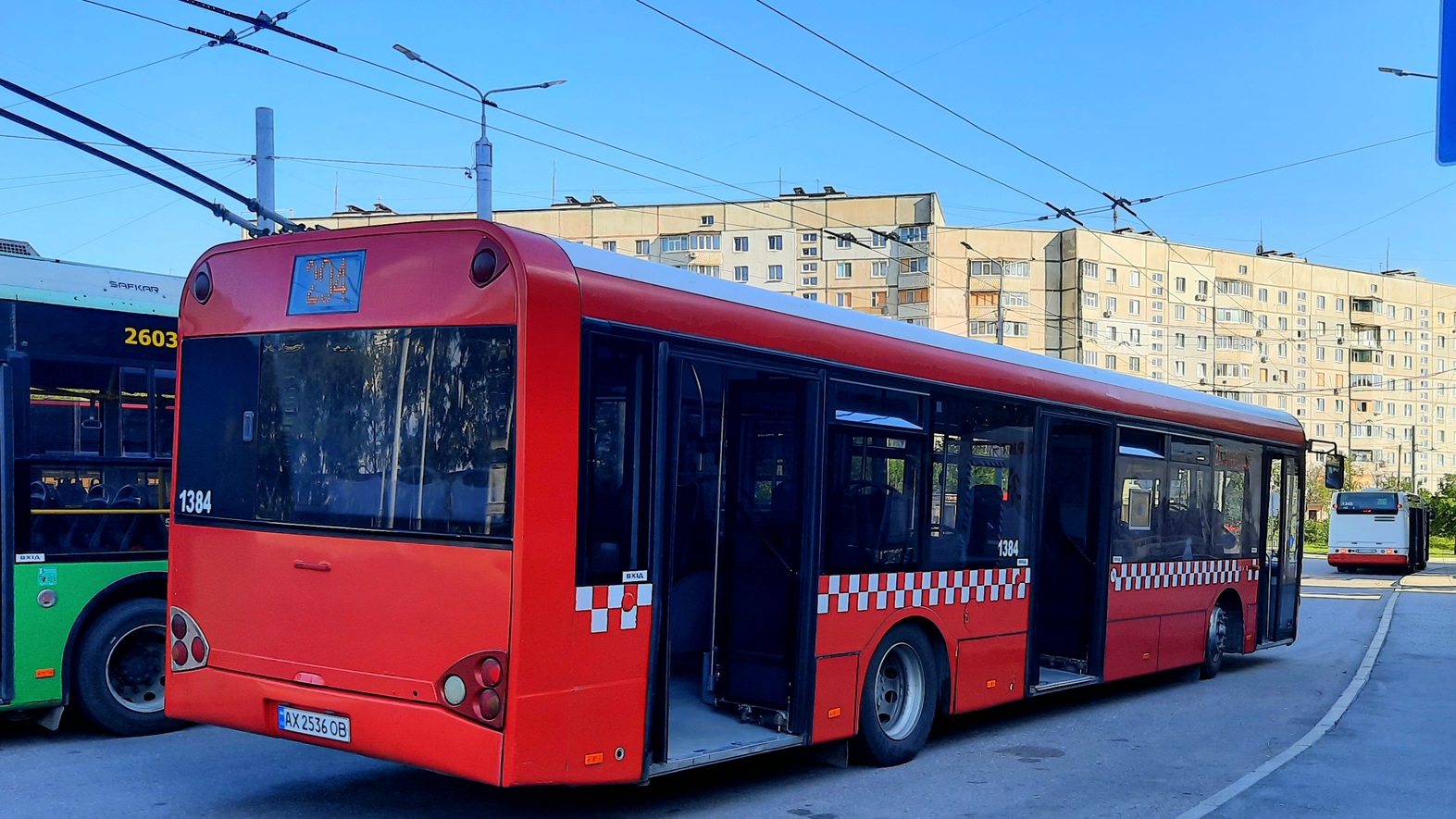 Харьковская область, Solaris Urbino II 12 № 1384; Харьковская область, Irisbus Citelis 18M № 1348
