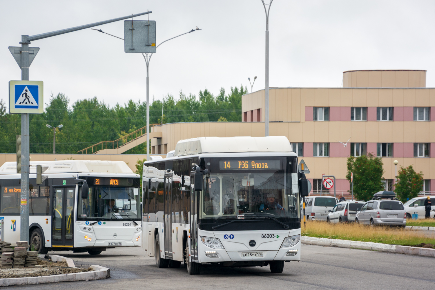 Ханты-Мансийский АО, Lotos-105C02 № 86203