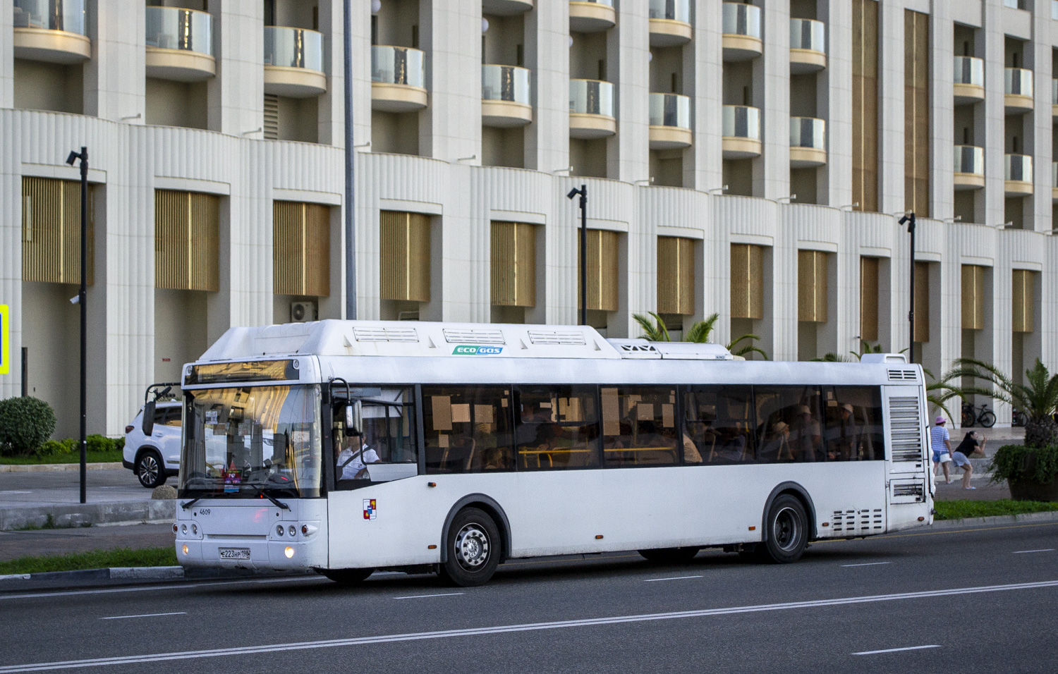 Краснодарский край, ЛиАЗ-5292.67 (CNG) № 4609