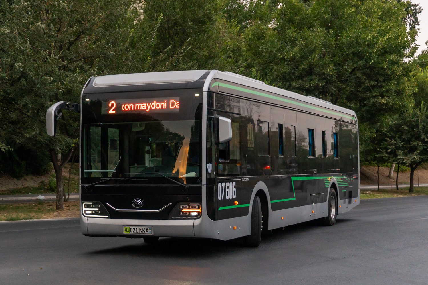 Узбекистан, Yutong ZK6126BEVG № 07606