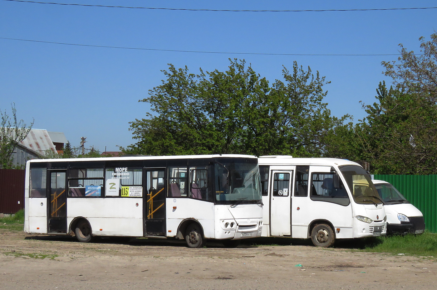 Краснодарский край, Hyundai County Kuzbas HDU2 № В 334 НХ 123; Краснодарский край, Real № Н 459 НР 123