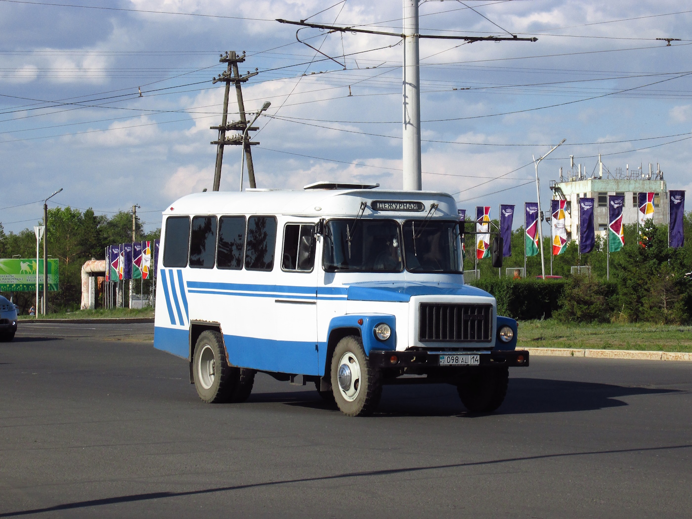 Павлодарская область, ТАРЗ-3270 № 098 AL 14