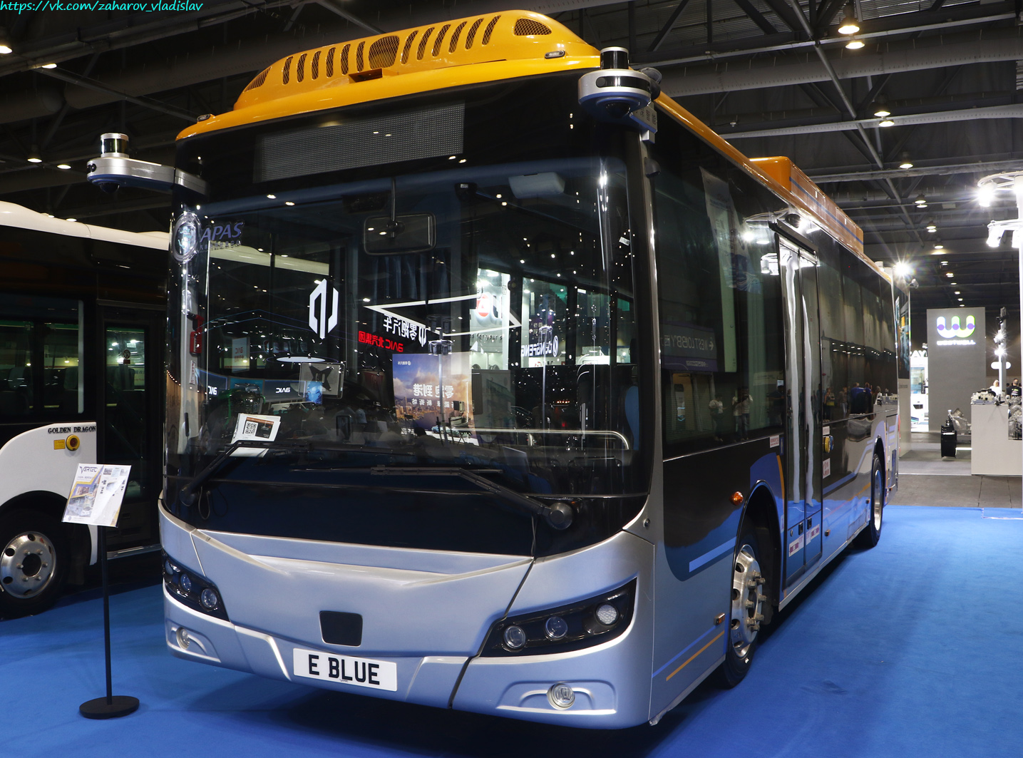 Гонконг, Golden Dragon XML6885JEV № E BLUE; Гонконг — 2025 International Automotive & Supply Chain Expo