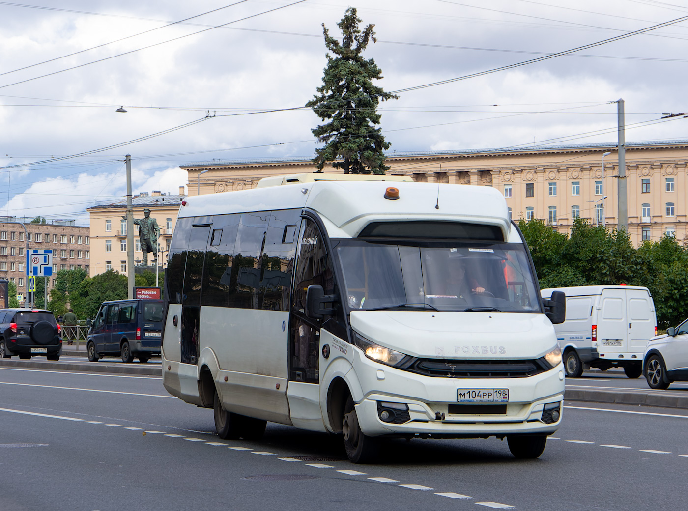 Санкт-Петербург, FoxBus 62411-09 № М 104 РР 198
