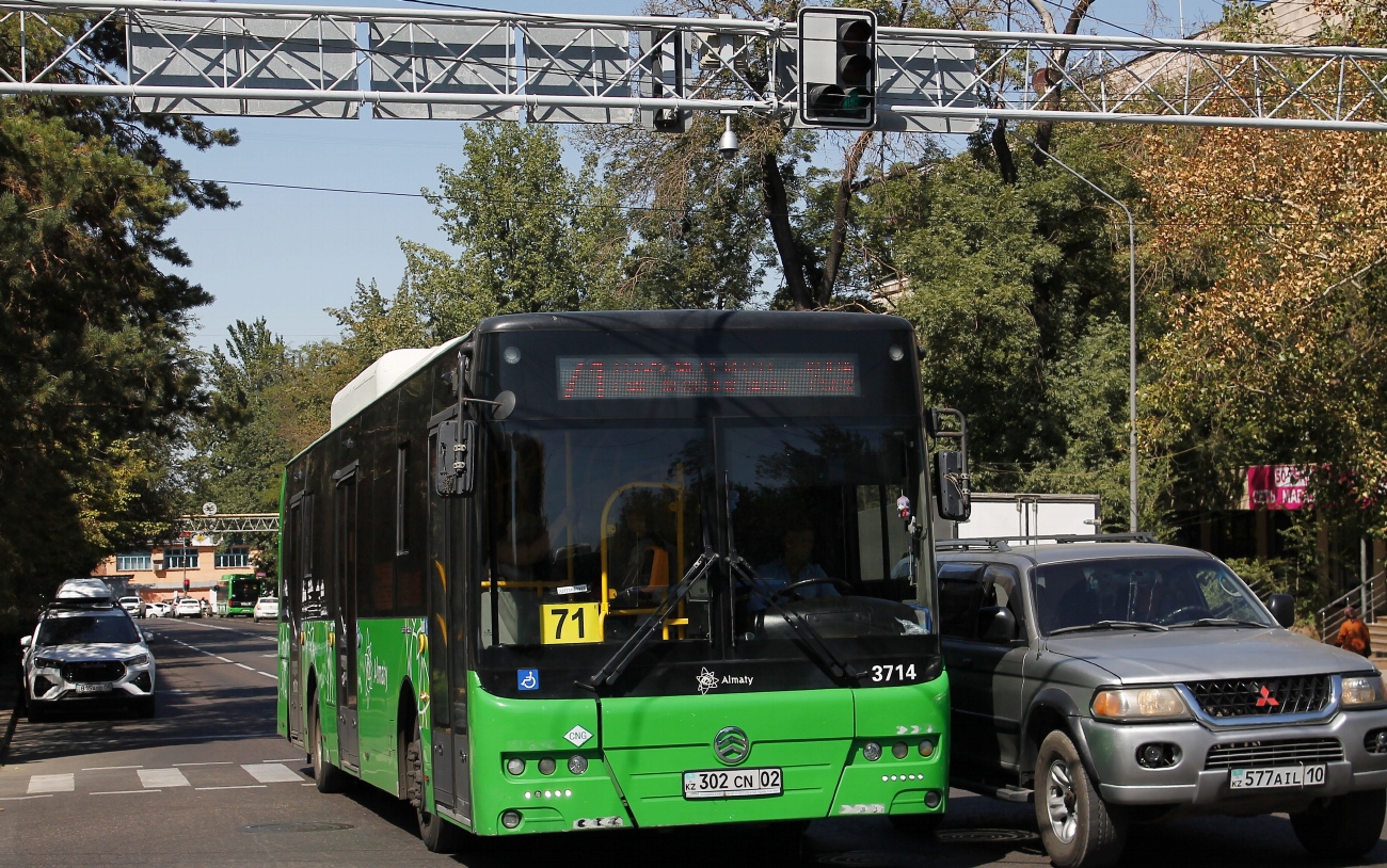 Алматы, Golden Dragon XML6125CN (Hyundai Trans Auto) № 3714