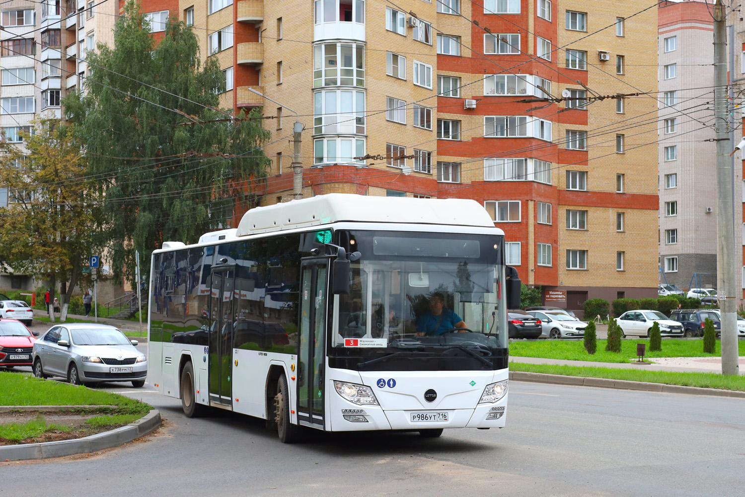 Кировская область, Lotos-105C02 № Р 986 УТ 716