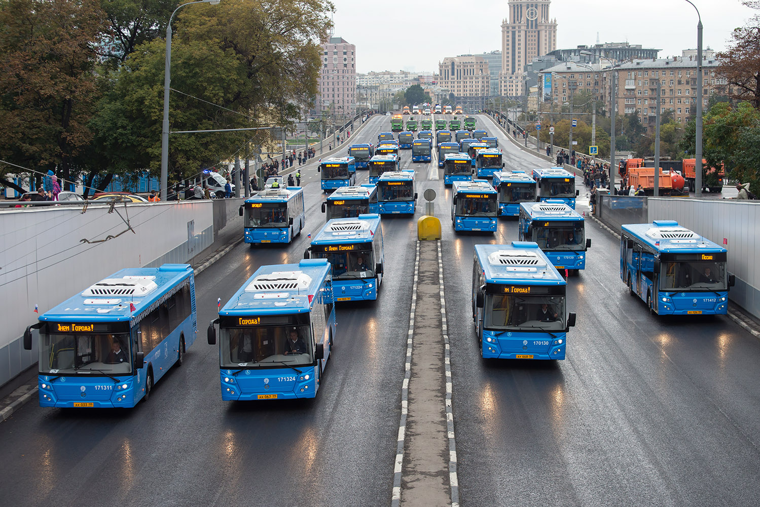 Moscow, LiAZ-5292.65 # 171311; Moscow, LiAZ-5292.65 # 171324; Moscow, LiAZ-5292.65 # 170130; Moscow, LiAZ-5292.65 # 171412