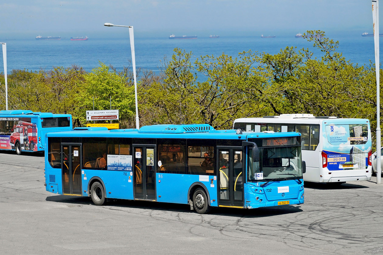 Приморский край, ЛиАЗ-5292.65 № 732