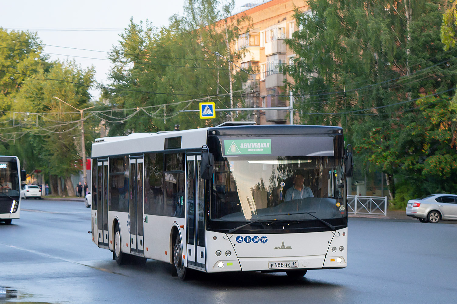 Коми, МАЗ-203.015 № Р 688 НХ 11
