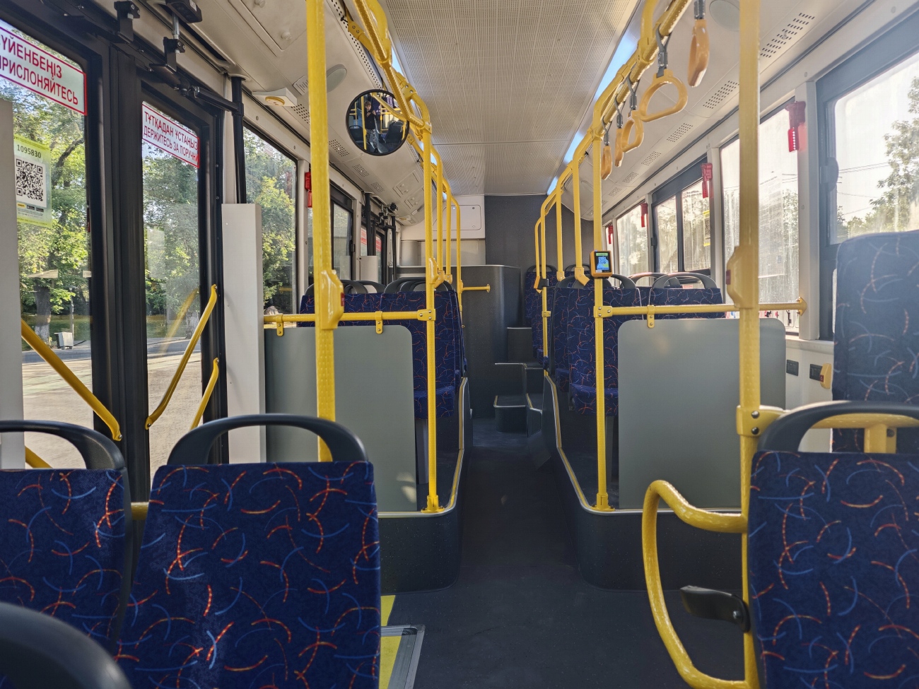 Алматы, Golden Dragon XML6125CE (Hyundai Trans Auto) № 8009