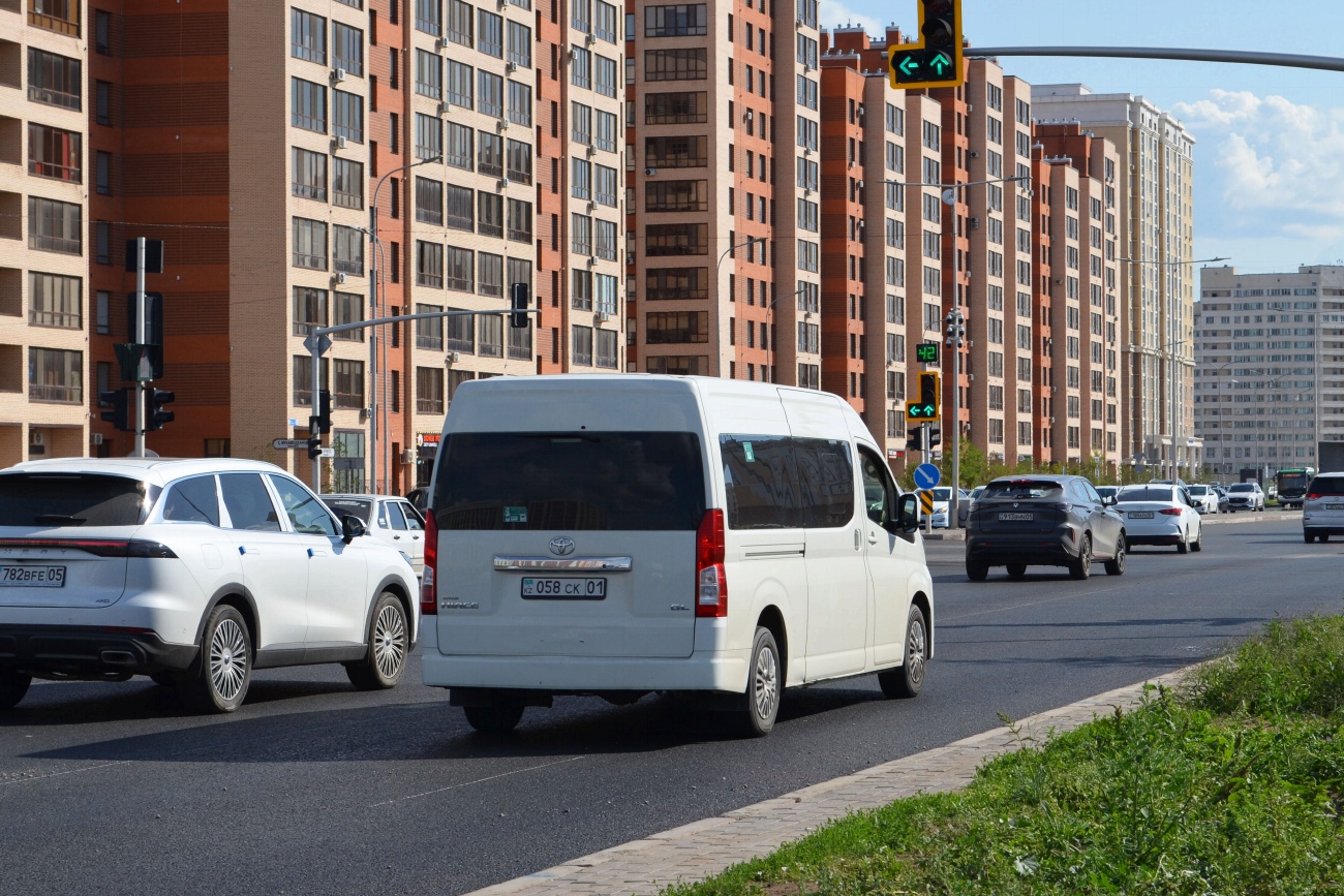 Астана, Toyota HiAce GRH322L № 058 CK 01