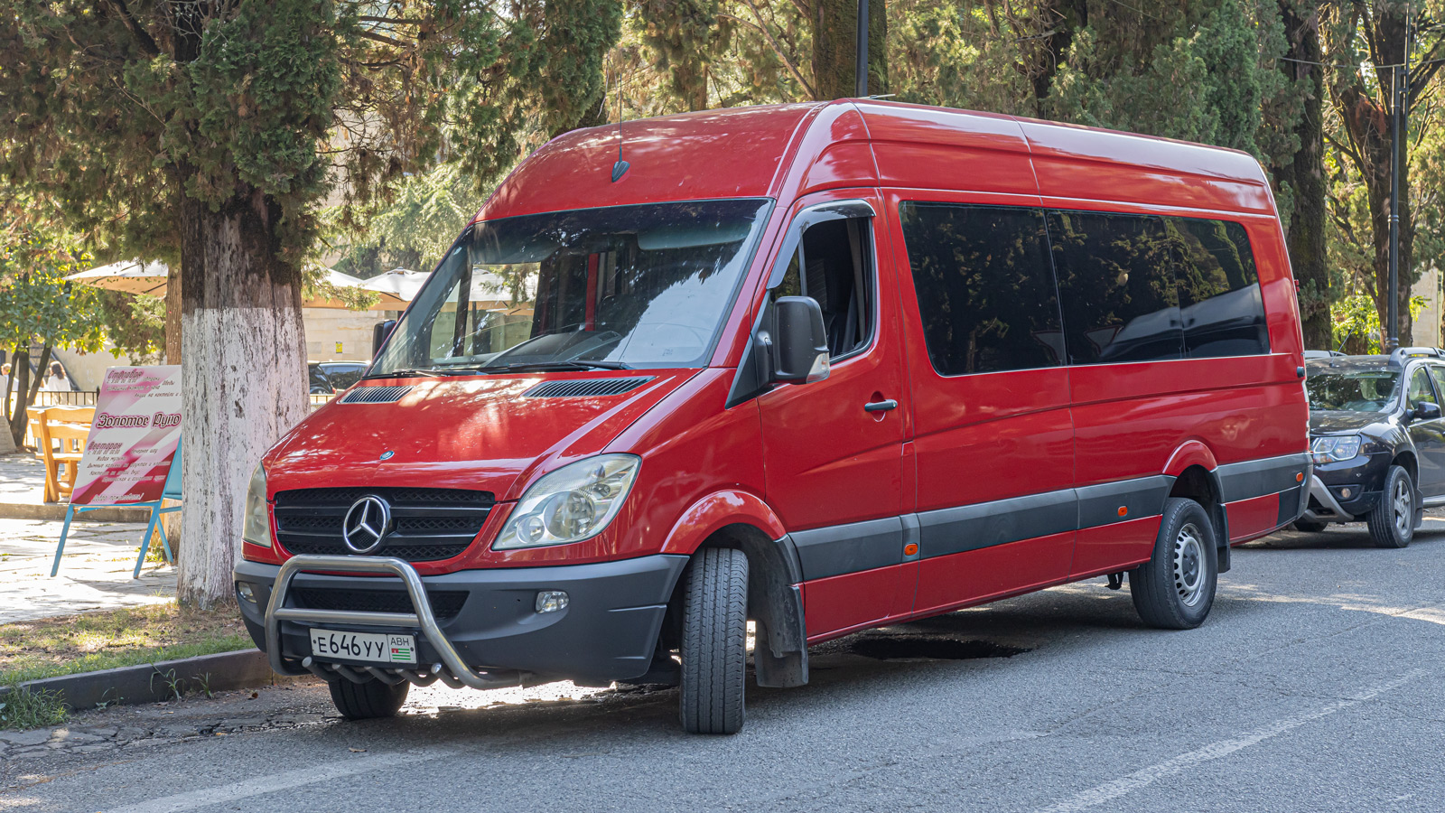 Абхазия, Mercedes-Benz Sprinter W907 515CDI № Е 646 УУ