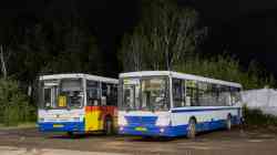 Sverdlovsk region, NefAZ-5299-20-32 # 855; Sverdlovsk region, NefAZ-5299-20-32 # 1029