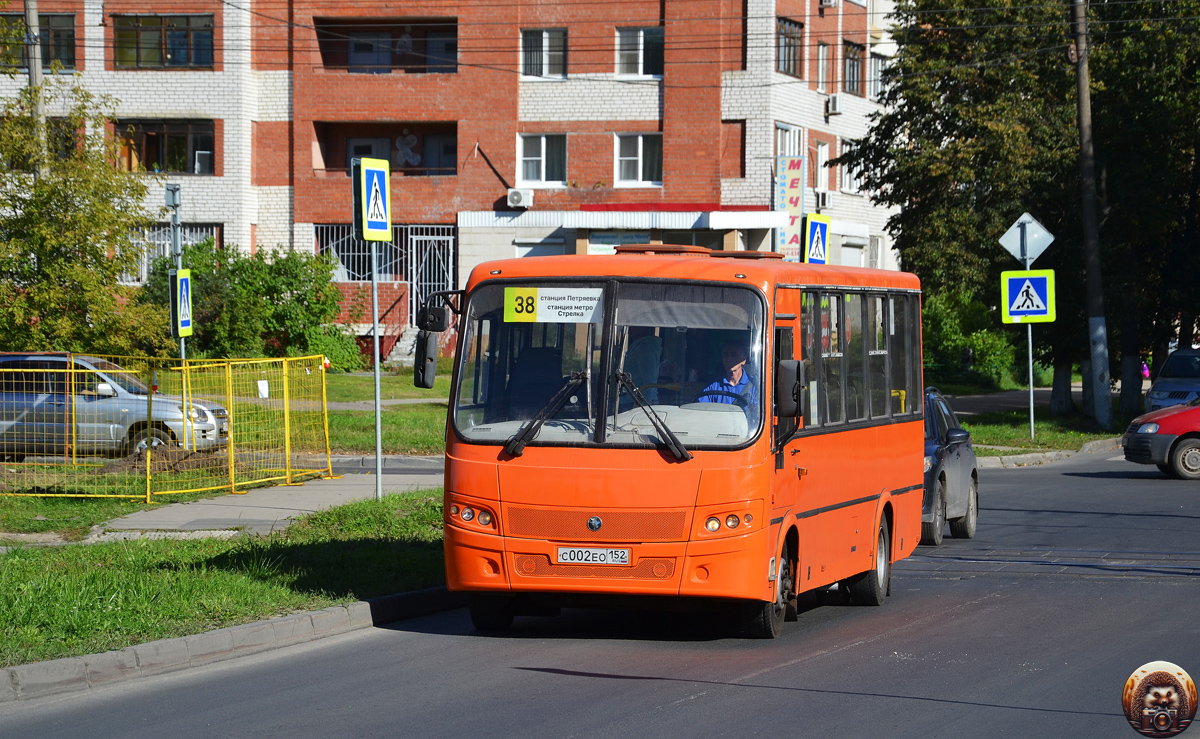 Nyizsnyij Novgorod-i terület, PAZ-320412-04 "Vector" sz.: С 002 ЕО 152