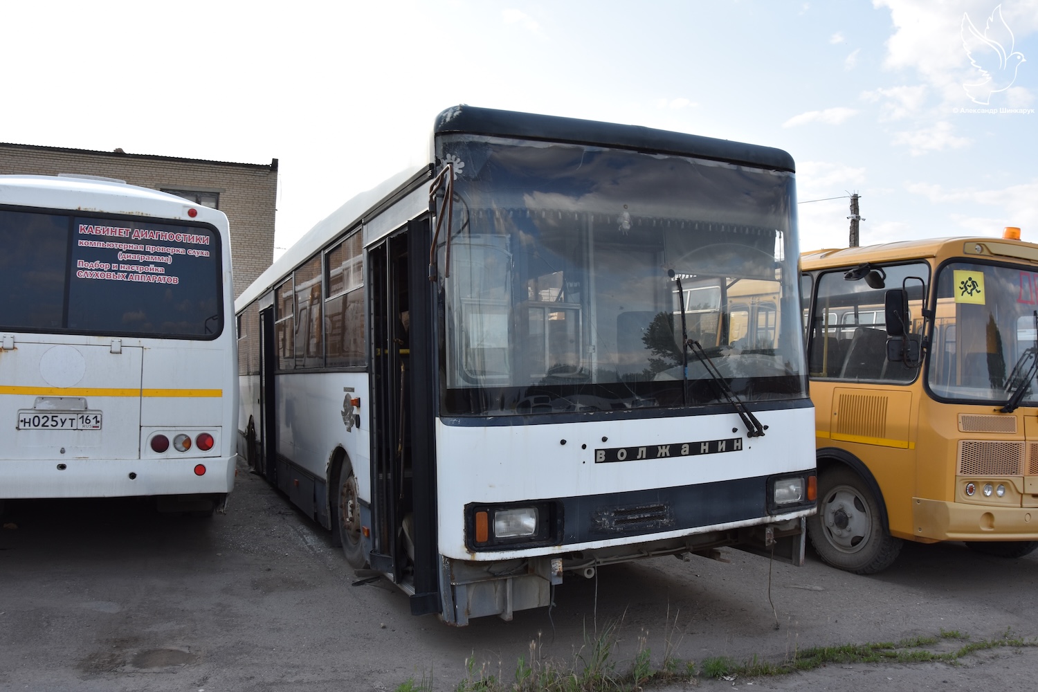 Ростовская область, Волжанин-52701-10-02/22 № О 328 КТ 34; Ростовская область, ПАЗ-32053-70 № А 664 ТН 161