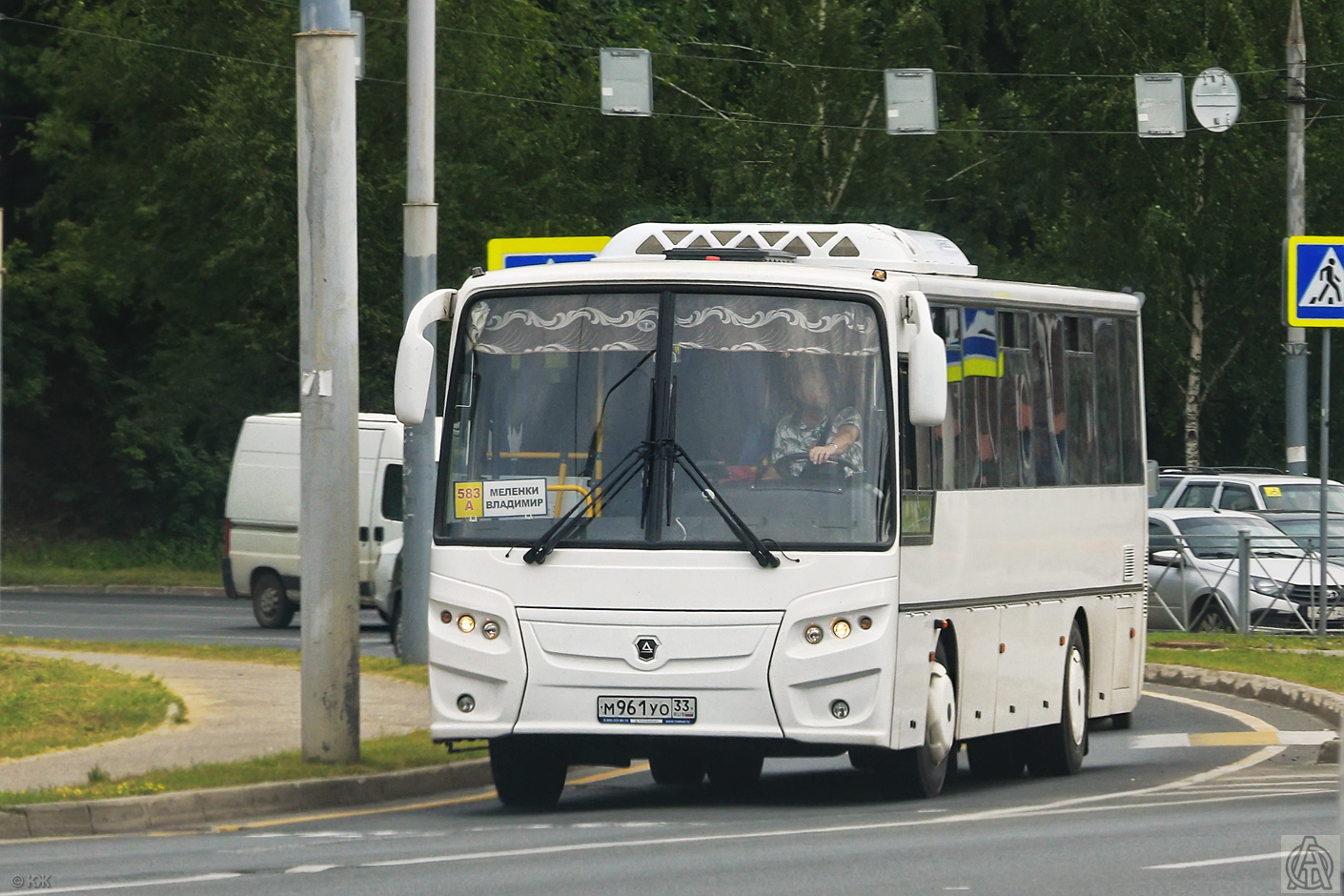 Владимирская область, КАвЗ-4238-B2 № М 961 УО 33