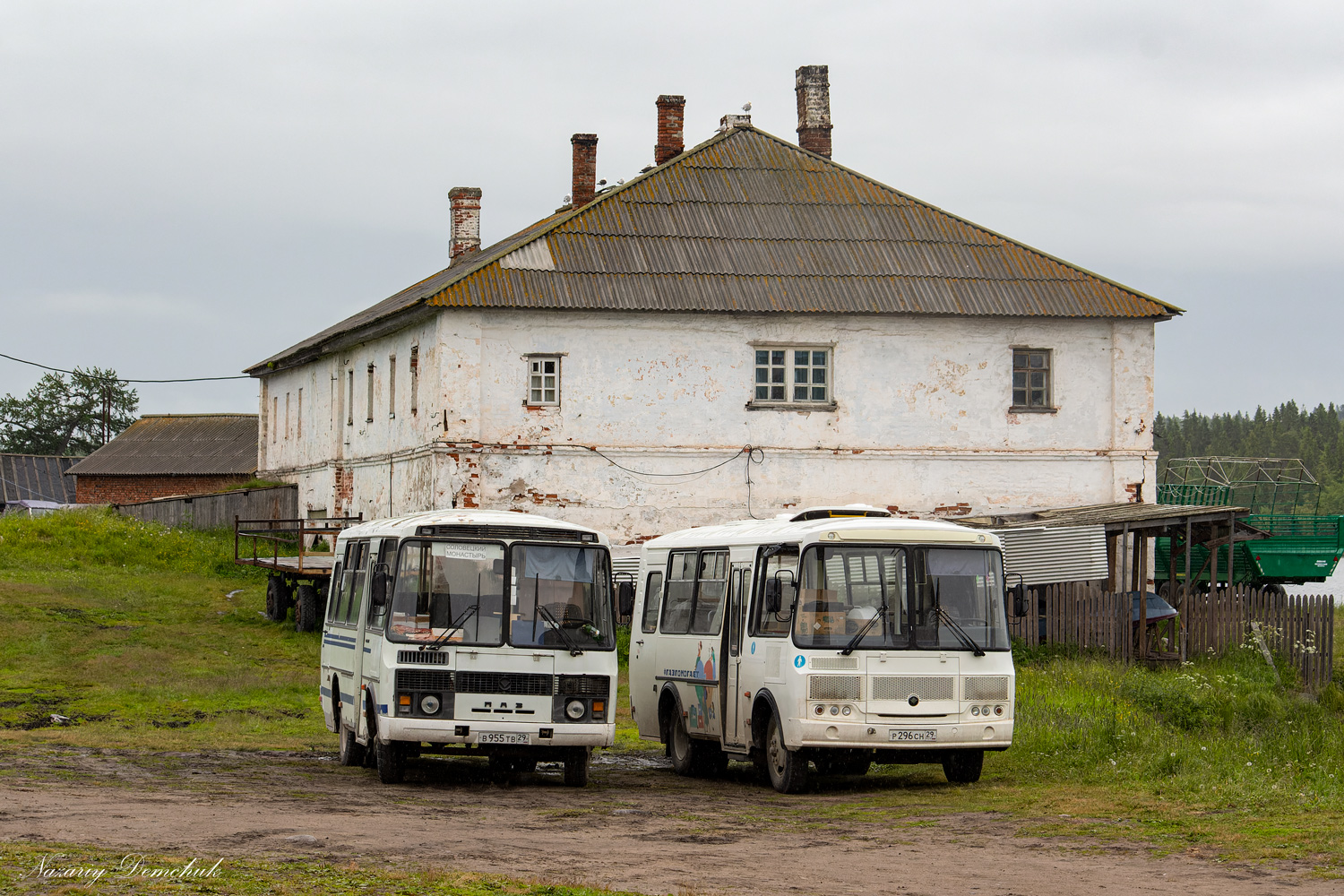 Архангельская область, ПАЗ-3205-110-50 № В 955 ТВ 29; Архангельская область, ПАЗ-32053-04 № Р 296 СН 29 Архангельская область, ПАЗ-3205-110-50 № В 955 ТВ 29; Архангельская область, ПАЗ-32053-04 № Р 296 СН 29