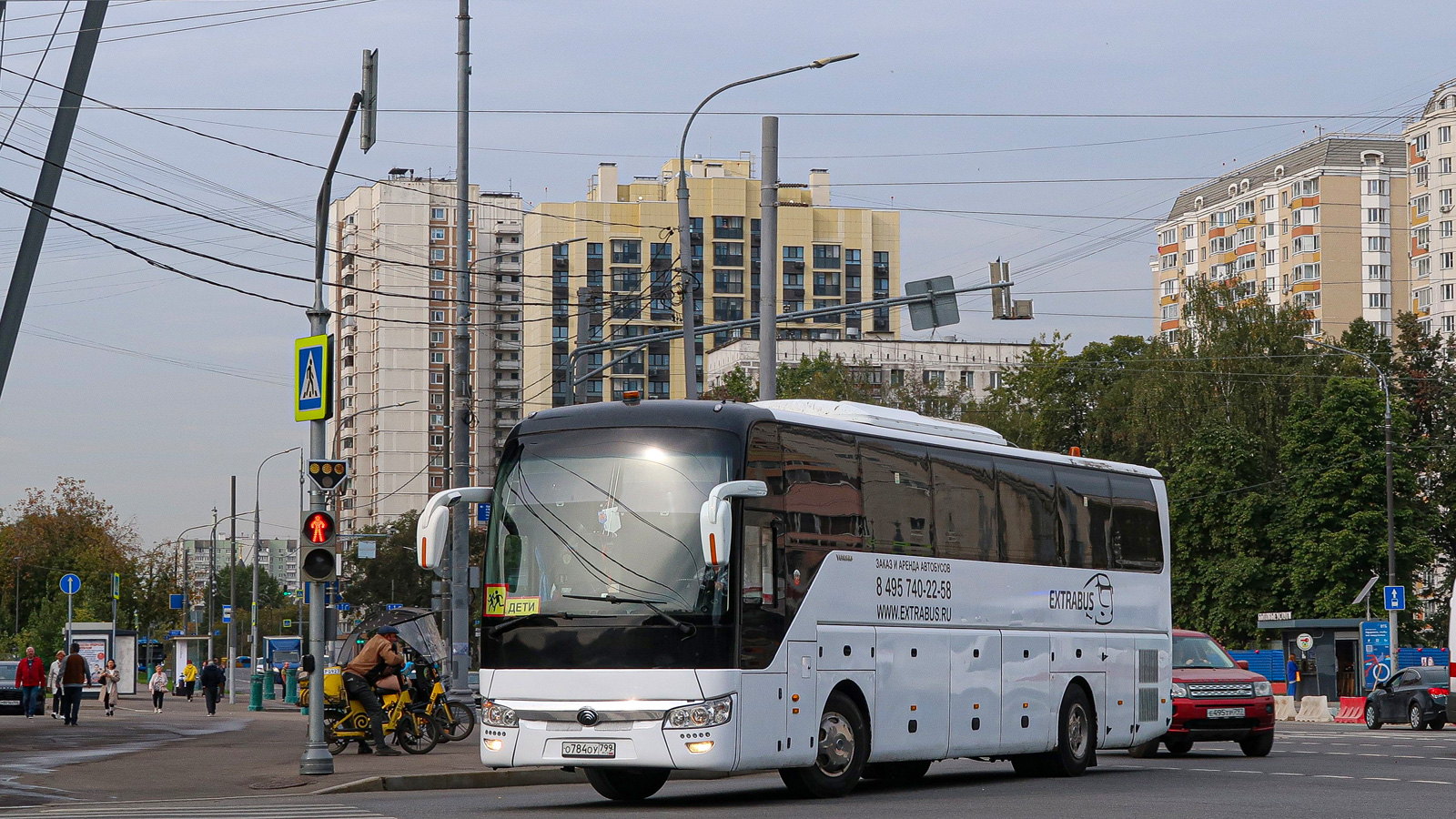 Москва, Yutong ZK6122H9 № О 784 ОУ 799