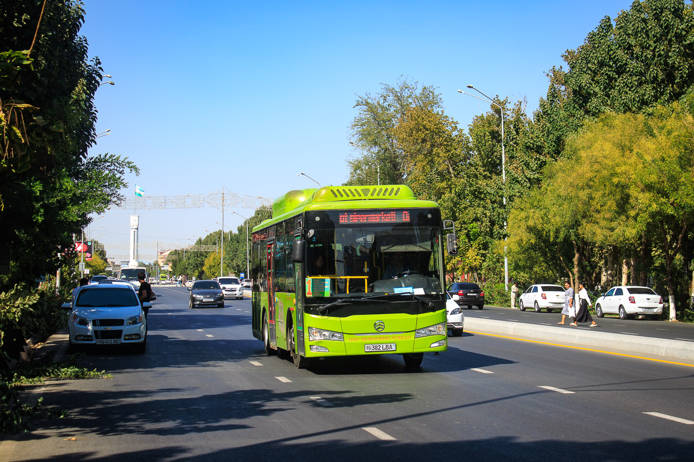 Узбекистан, Golden Dragon XML6925J15CN № 70 382 LBA