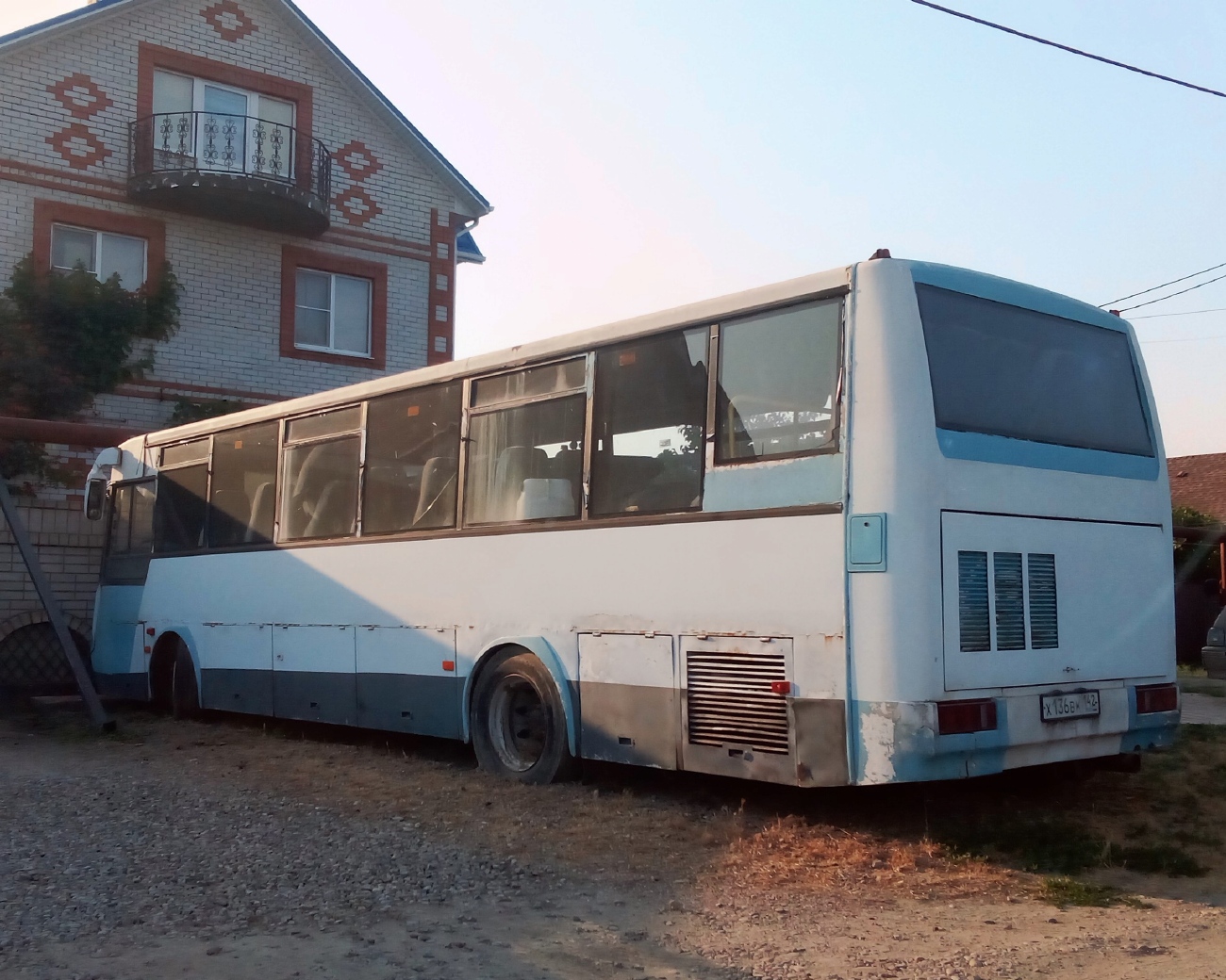 Кемеровская область - Кузбасс, КАвЗ-4238 № Х 136 ВК 142
