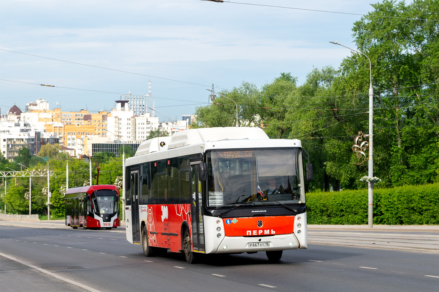 Пермский край, НефАЗ-5299-11-56 № Р 667 ХТ 18