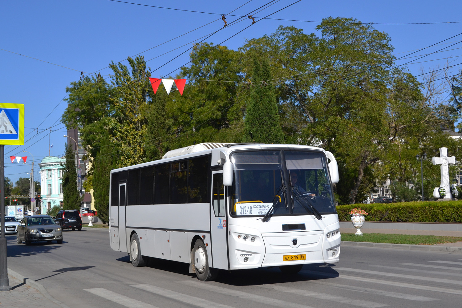 Республика Крым, КАвЗ-4238-62 № АА 819 82