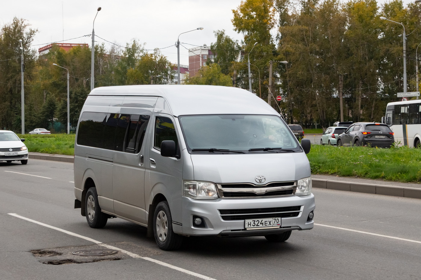 Томская область, Toyota HiAce  (все) № Н 324 ЕХ 70